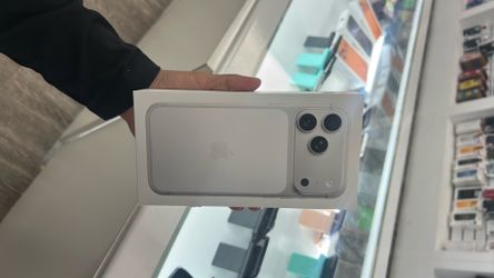 iPhone 17 pro max (new)