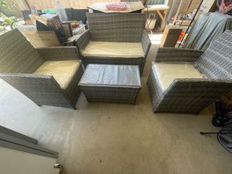 4-Piece Wicker Patio Set