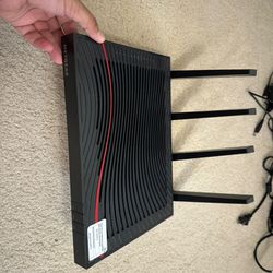 xfinity Comcast Netgear wifi router combo (retail worth $400 but selling for $50)