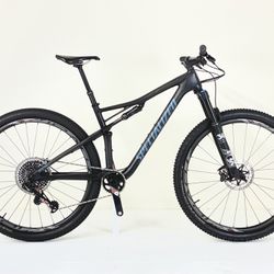 Specialized Epic Pro, Medium, Full carbon full suspension mountain bike, Sram X01, carbon wheels