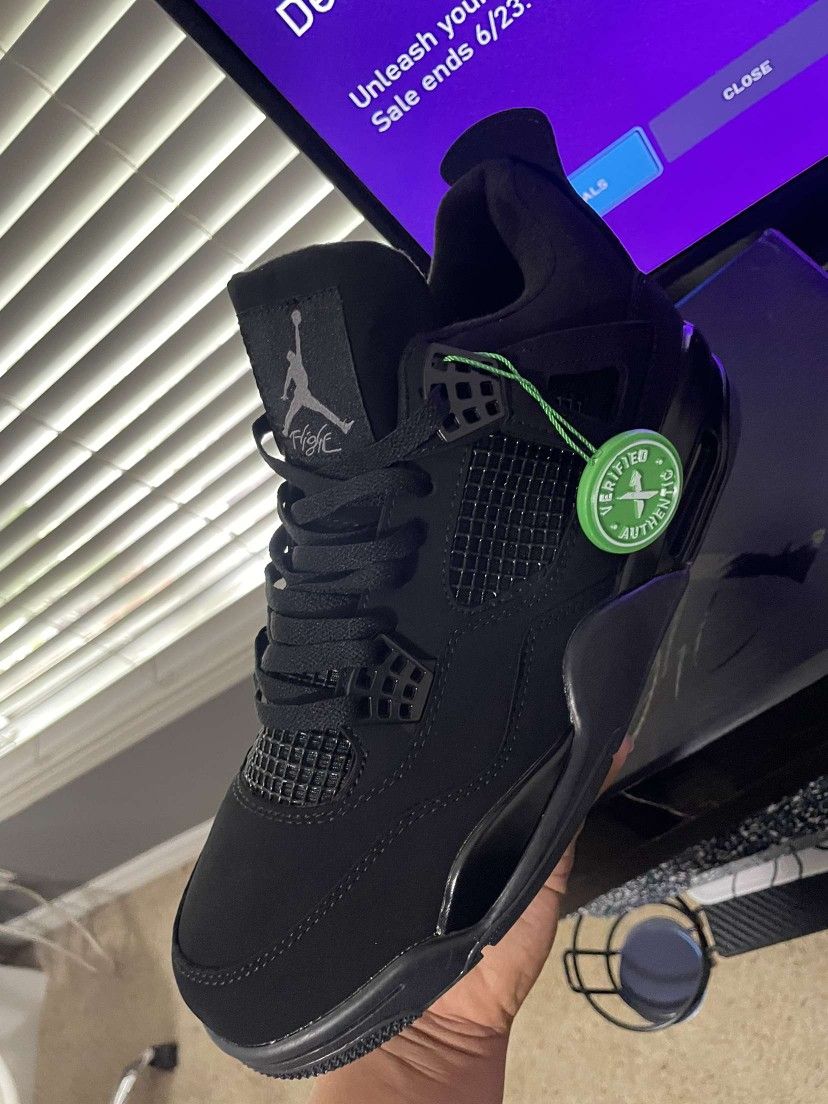 Jordan 4s