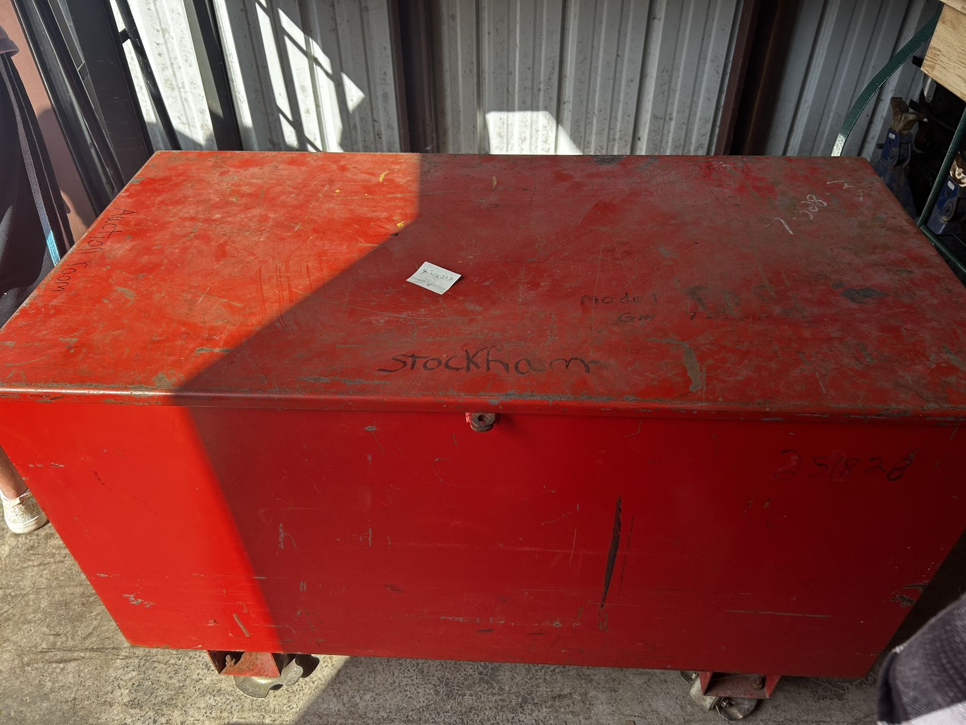 Metal Lockable Box On Wheels