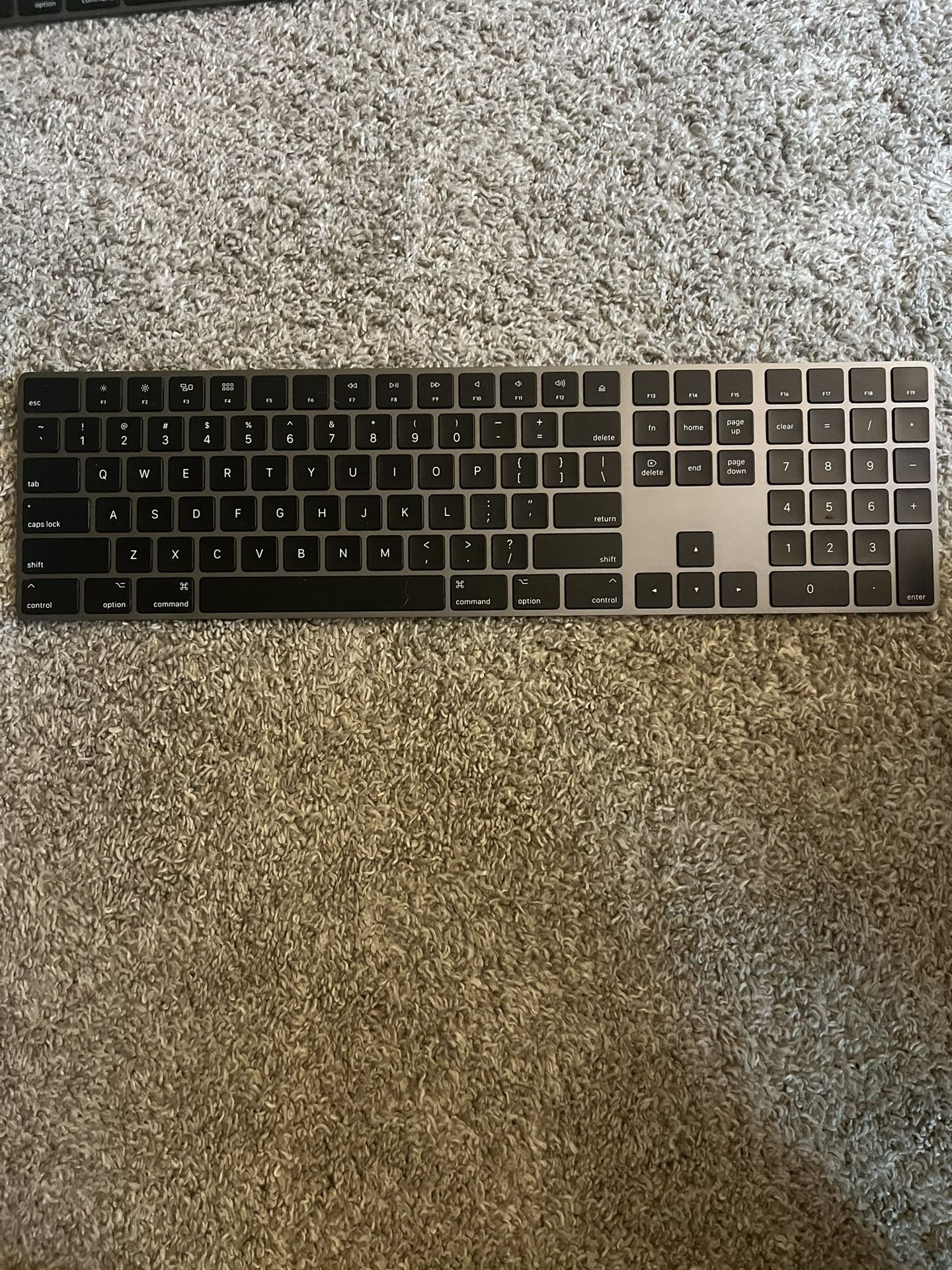 Apple Magic Keyboard