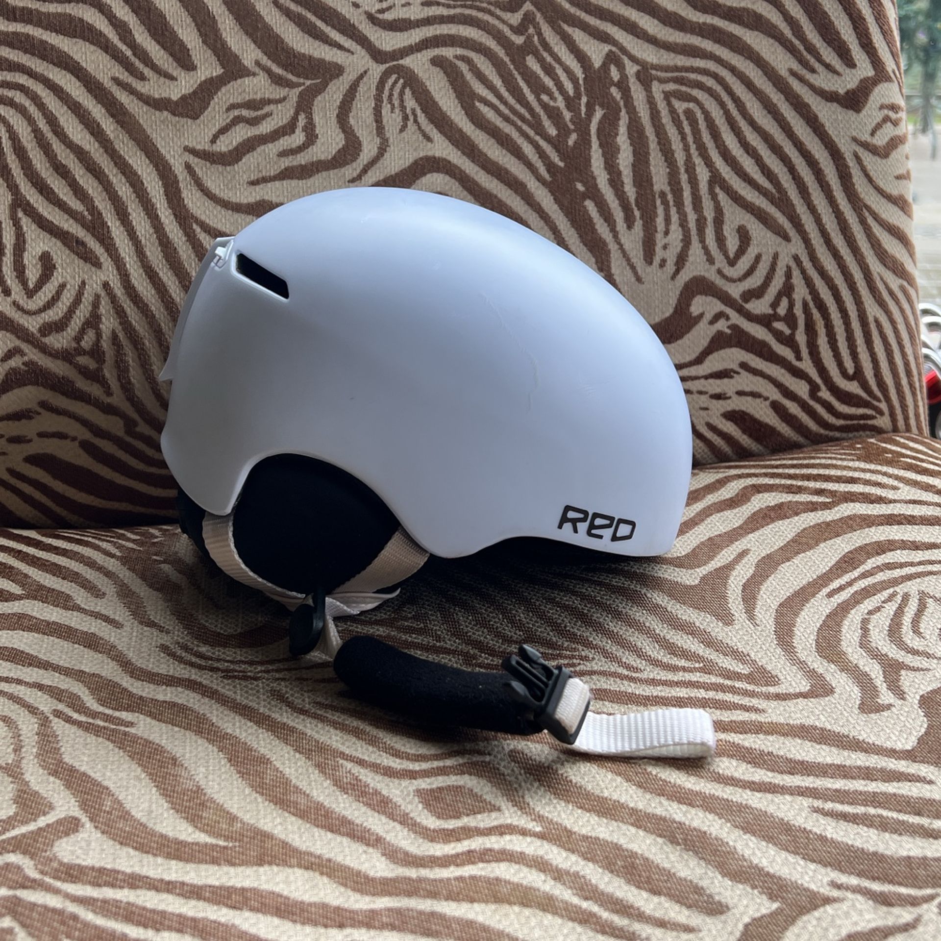 YS Snow Sports Helmet