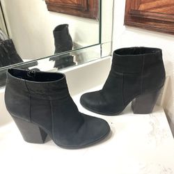 Kenneth Cole Leather Booties Size 8.5