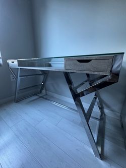 Glass desk top
