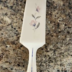 VINTAGE CAKE SERVER