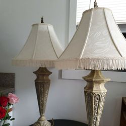 Traditional Urn Carved Table Top  Lamps (Set of 2)
