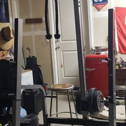 Lat Pull Down Machine