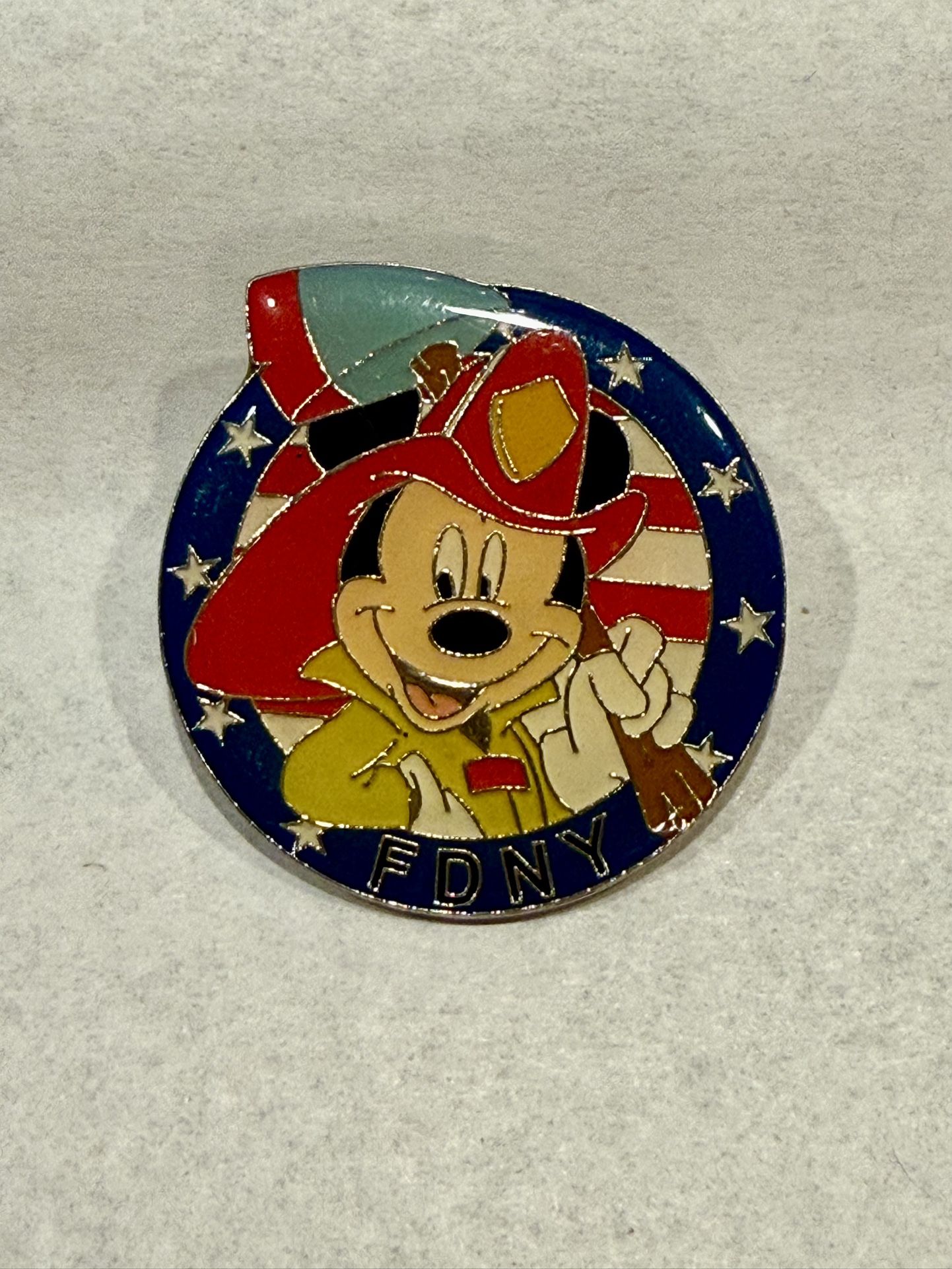 AUTHENTIC WDW DISNEY Trading Pin Mickey Mouse FDNY