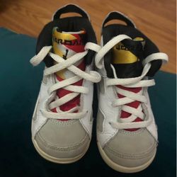 Nike boys Air Jordan 6