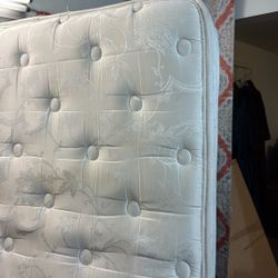 Queen Matress