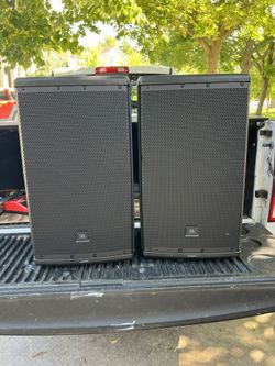 JBL EON 612 Powered Speakers