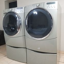 BEAUTIFUL KENMORE WASHER AND ELECTRIC DRYER FREE DELIVERY AND INSTALLATION ALSO A 90 DAYS WARRANTY 