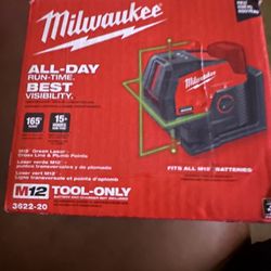 Milwaukee M12. Laser