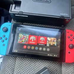 Nintendo Switch 