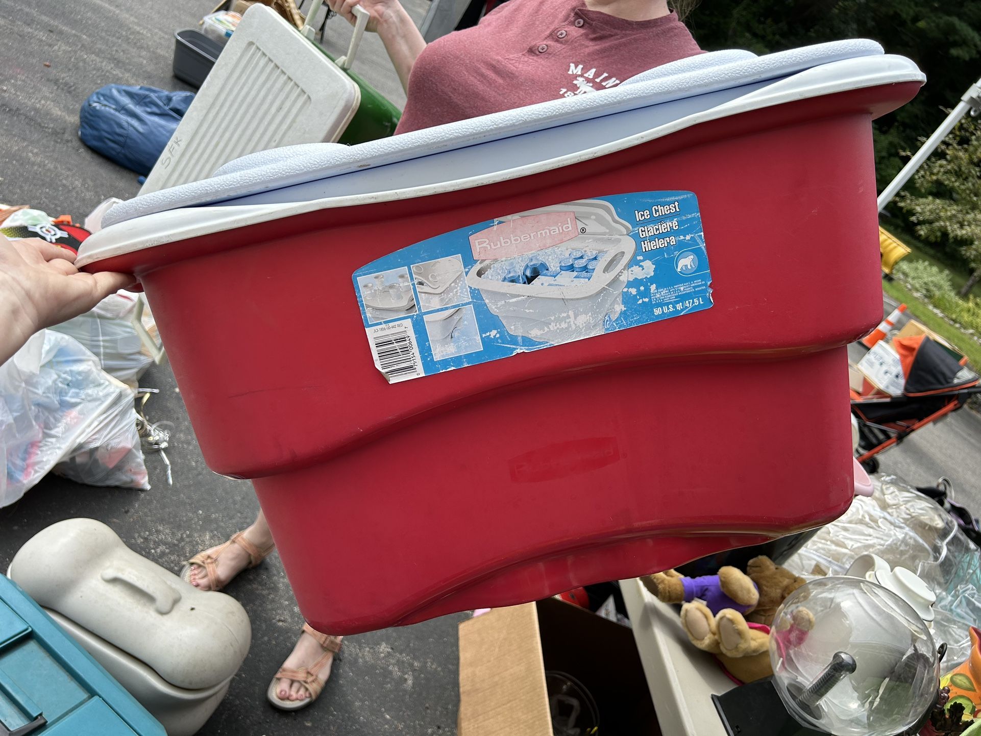 Rubbermaid cooler