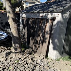 8’x6’ fence good condition