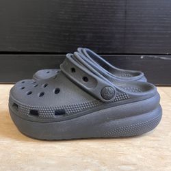 Kids Platform Classic Crocs – Size 11 – Black