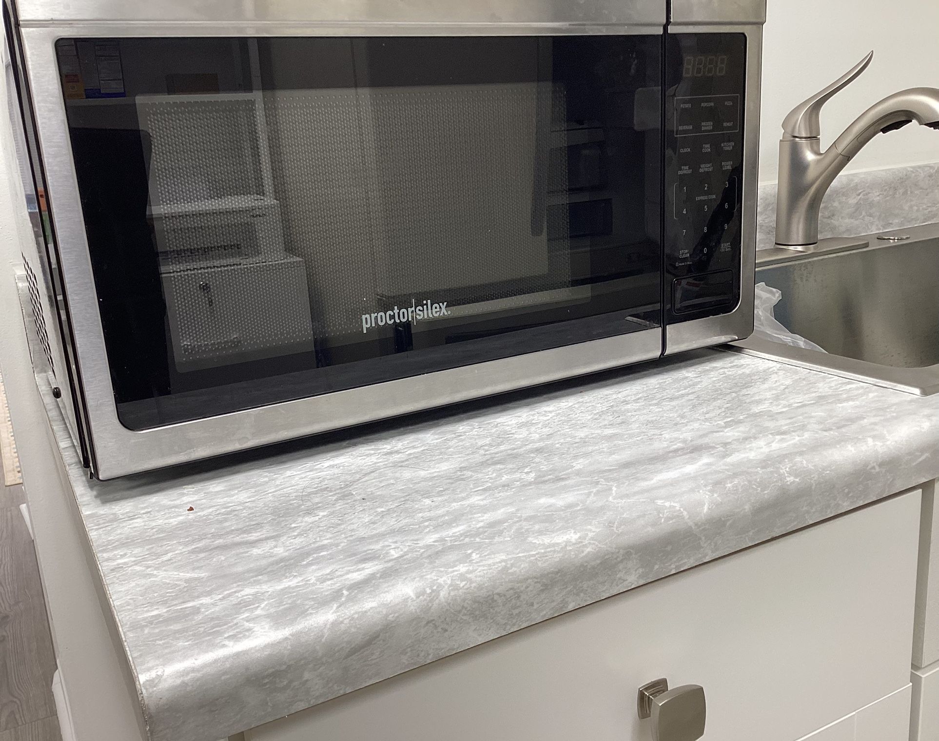 Proctor Silex Microwave 