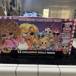 OMG Movie Making Studio Playset 12 Dolls 70+ Toys BRAND NEW