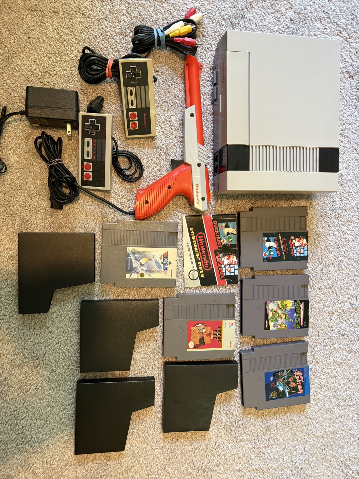 Nintendo NES + 5 Games (hablo Espanol)