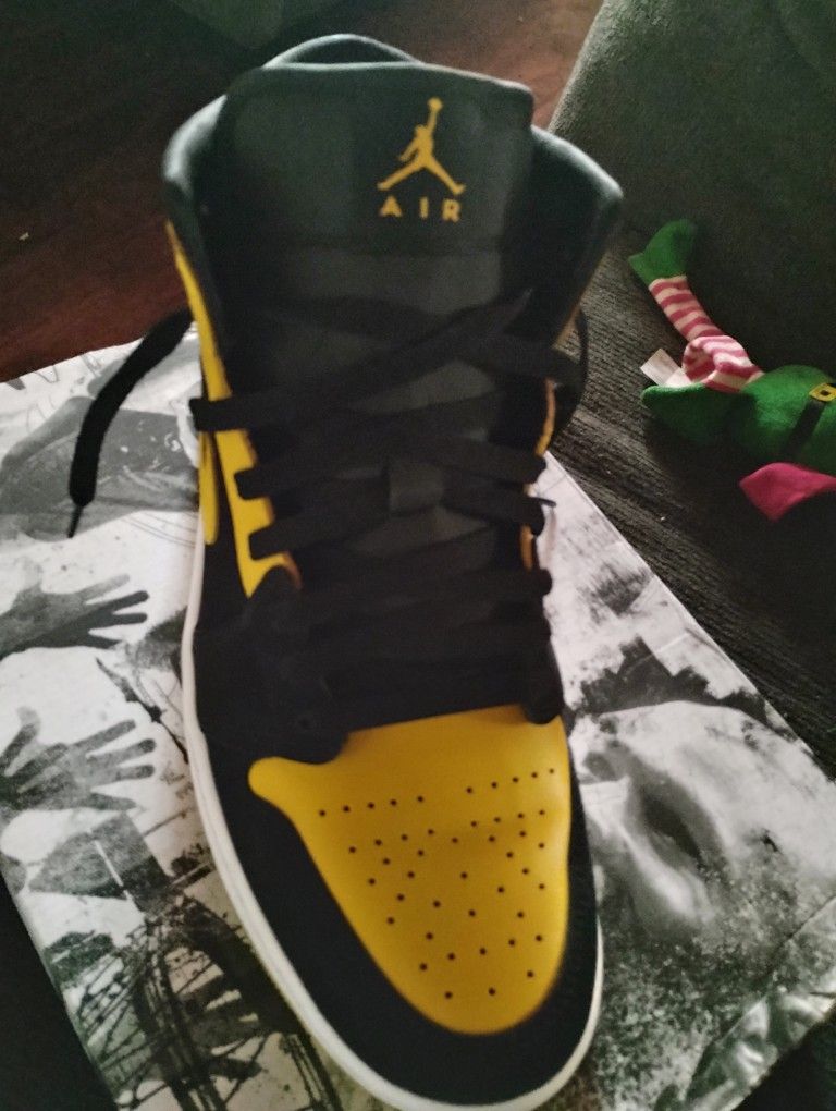 Jordan 1 Mid 10/5 Men