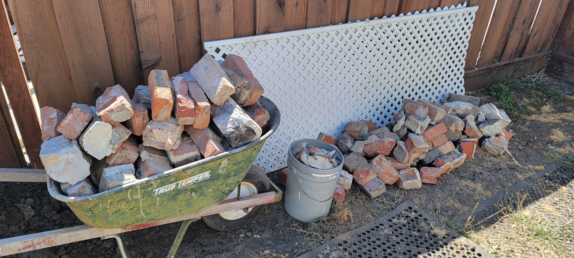 Free Used Vintage Style Bricks