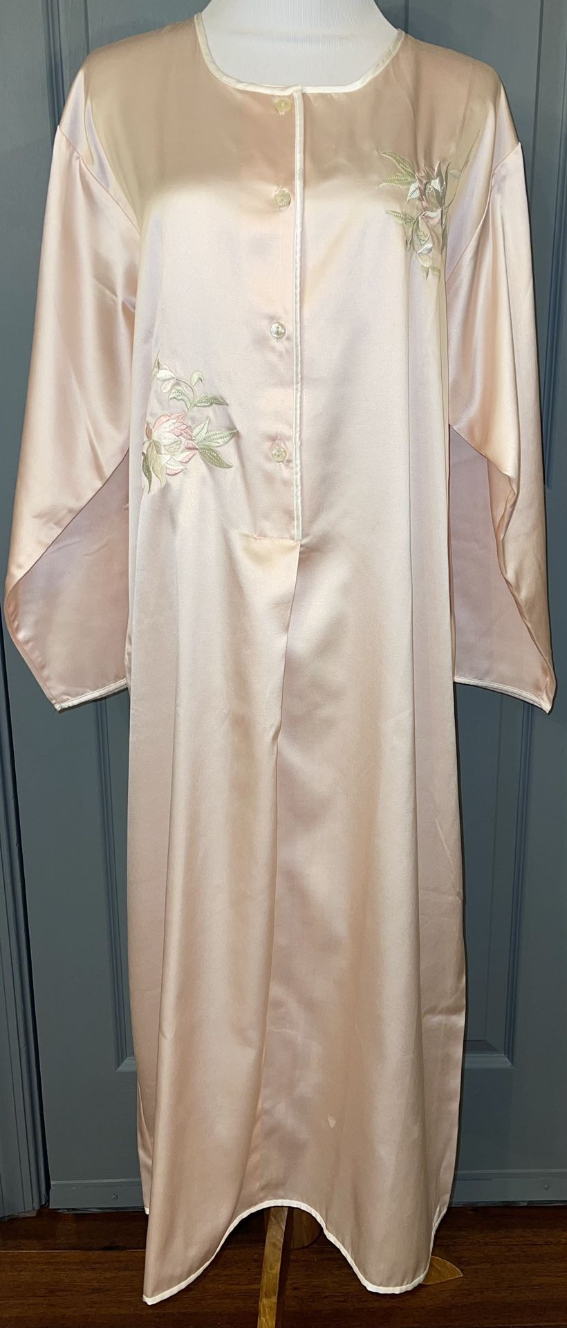 EVE STILLMAN Vintage Embroidered Long Sleeve Pink Satin Nightgown.
