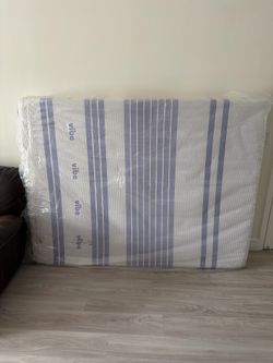 Queen mattress BRAND NEW, NEED GONE