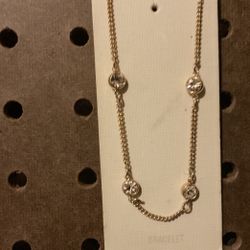 Bracelet With Crystal Stones $10