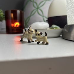 Unique Hagen Renaker Mini Siamese Kitten