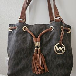 Authentic MICHAEL KORS 