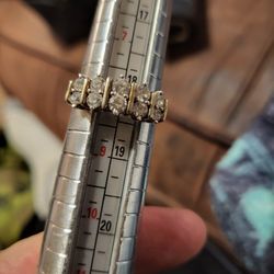 Beautiful Size 8 Sterling Silver And CZ Women's Ring 