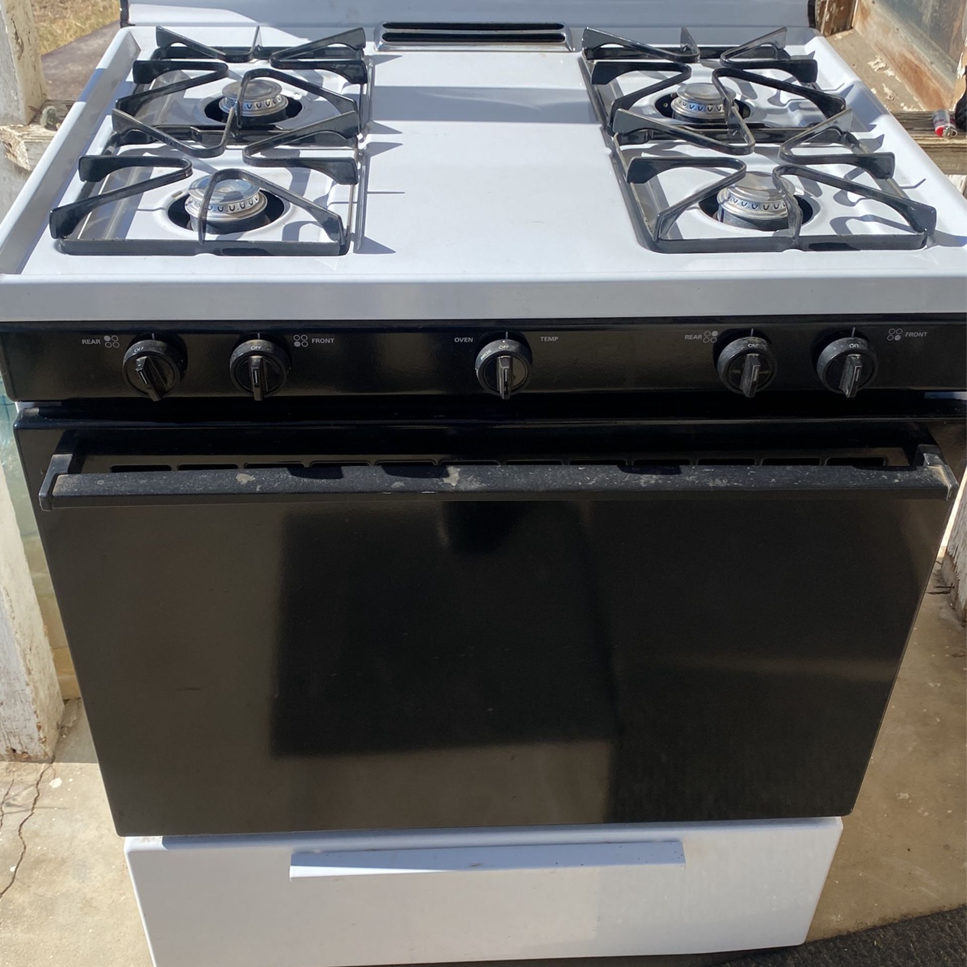 Kenmore Gas Range for Sale in Bakersfield, CA OfferUp