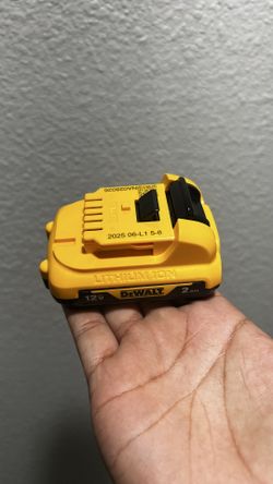 Dewalt Battery 12v 2Ah