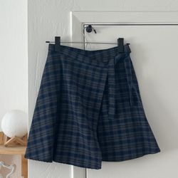 90s vintage plaid wrap around skirt - navy blue