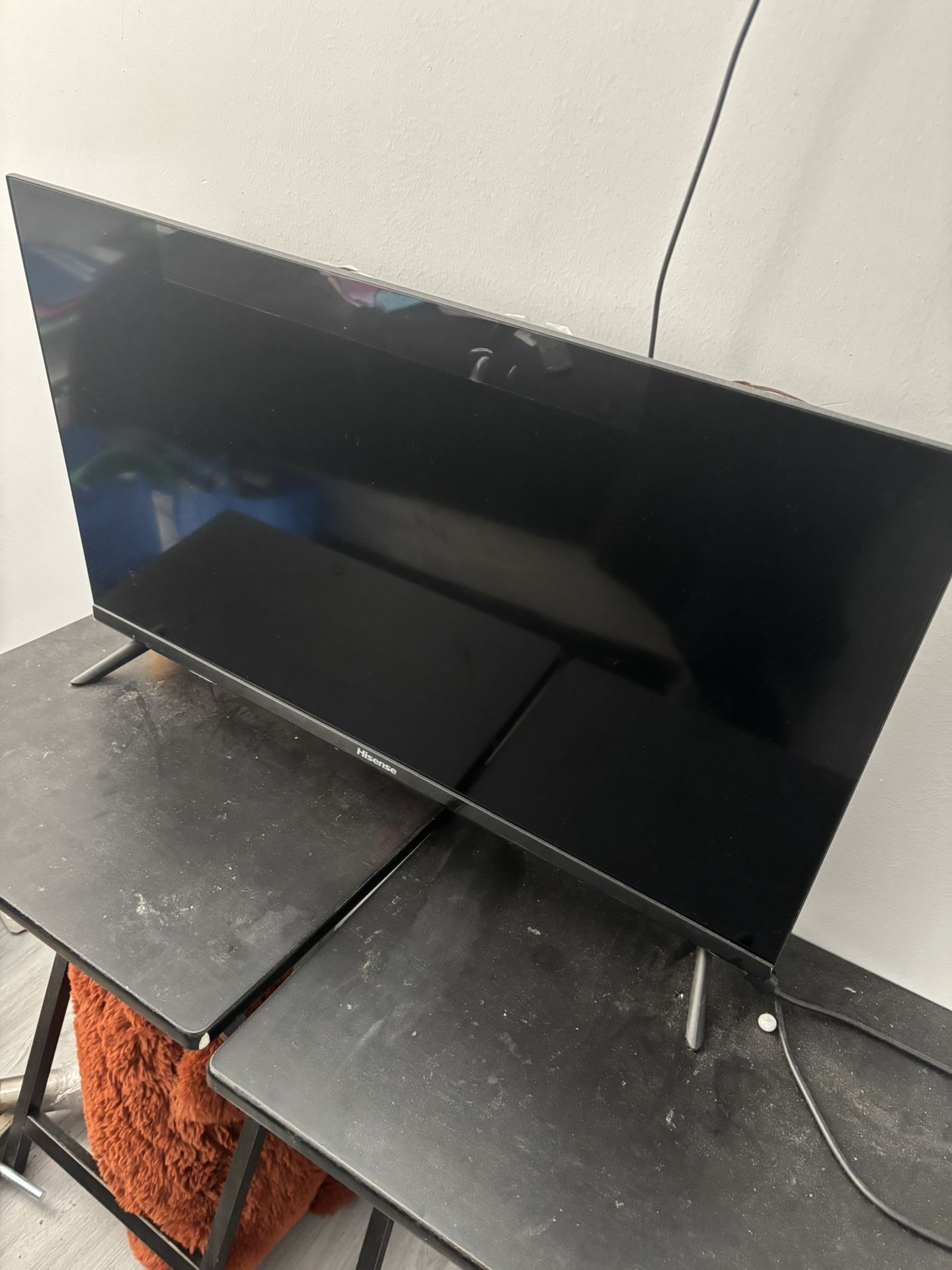 32 Inch TV