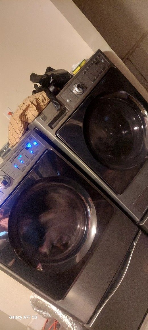 Knock Knock Fridge And Washer Dryer