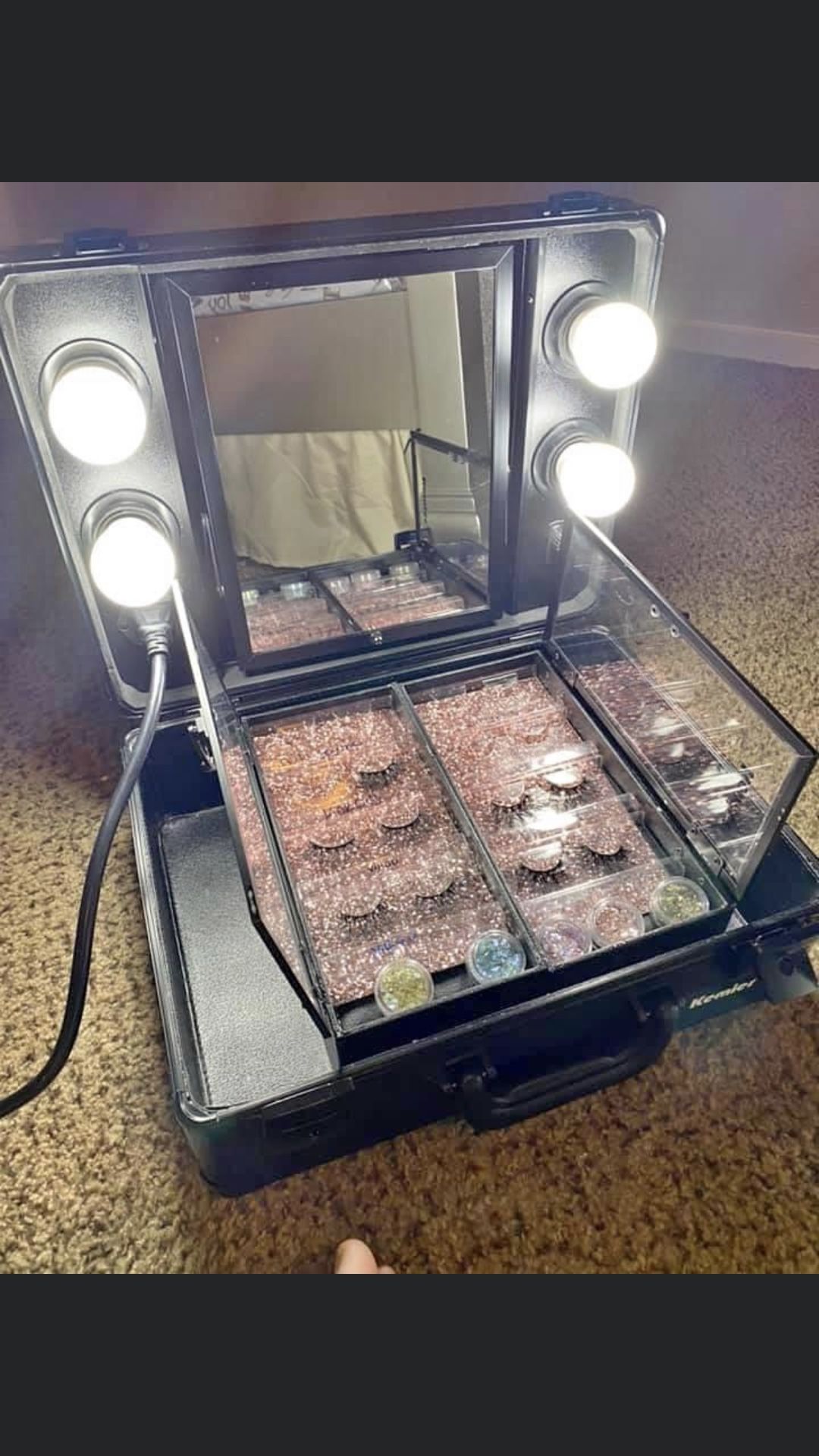 Makeup LED vanity light storage