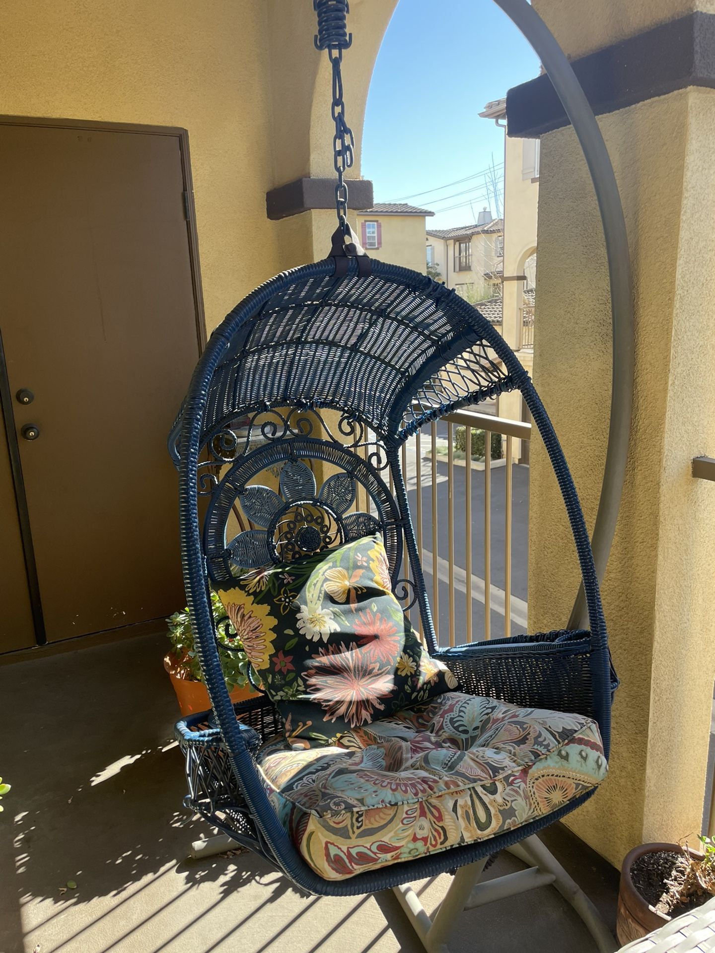Swingasan pier one sale