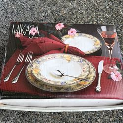 Mikasa Dinner Ware