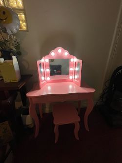 Costzon kids vanity