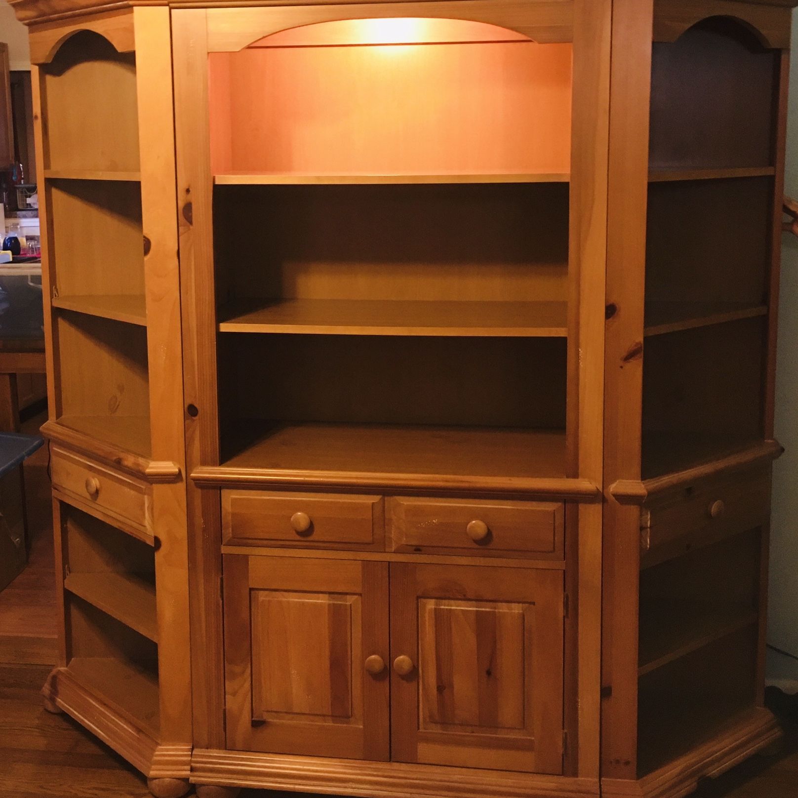 Broyhill 5-piece furniture