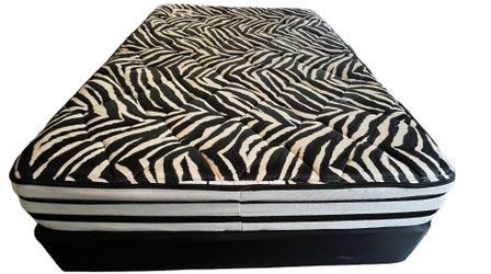 Full Size Bed
