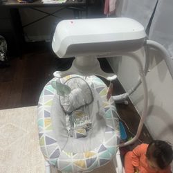 Baby Swing In Like New Condition 