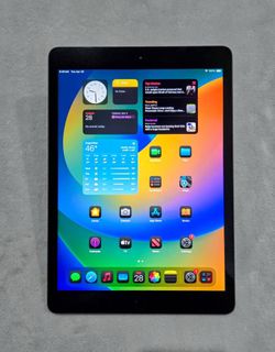 Apple iPad 7th Gen 10.2" WiFi 32GB Tablet