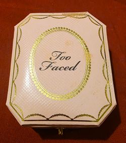 Too Faced Diamond Light Multi-Use Highlighter - Fancy Pink Diamond
