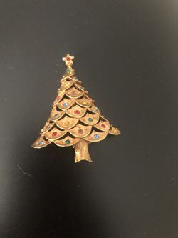 Christmas brooch