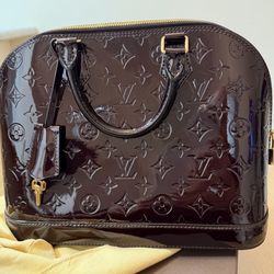 New Louis Vuitton Vernis Alma PM Amarante Bag